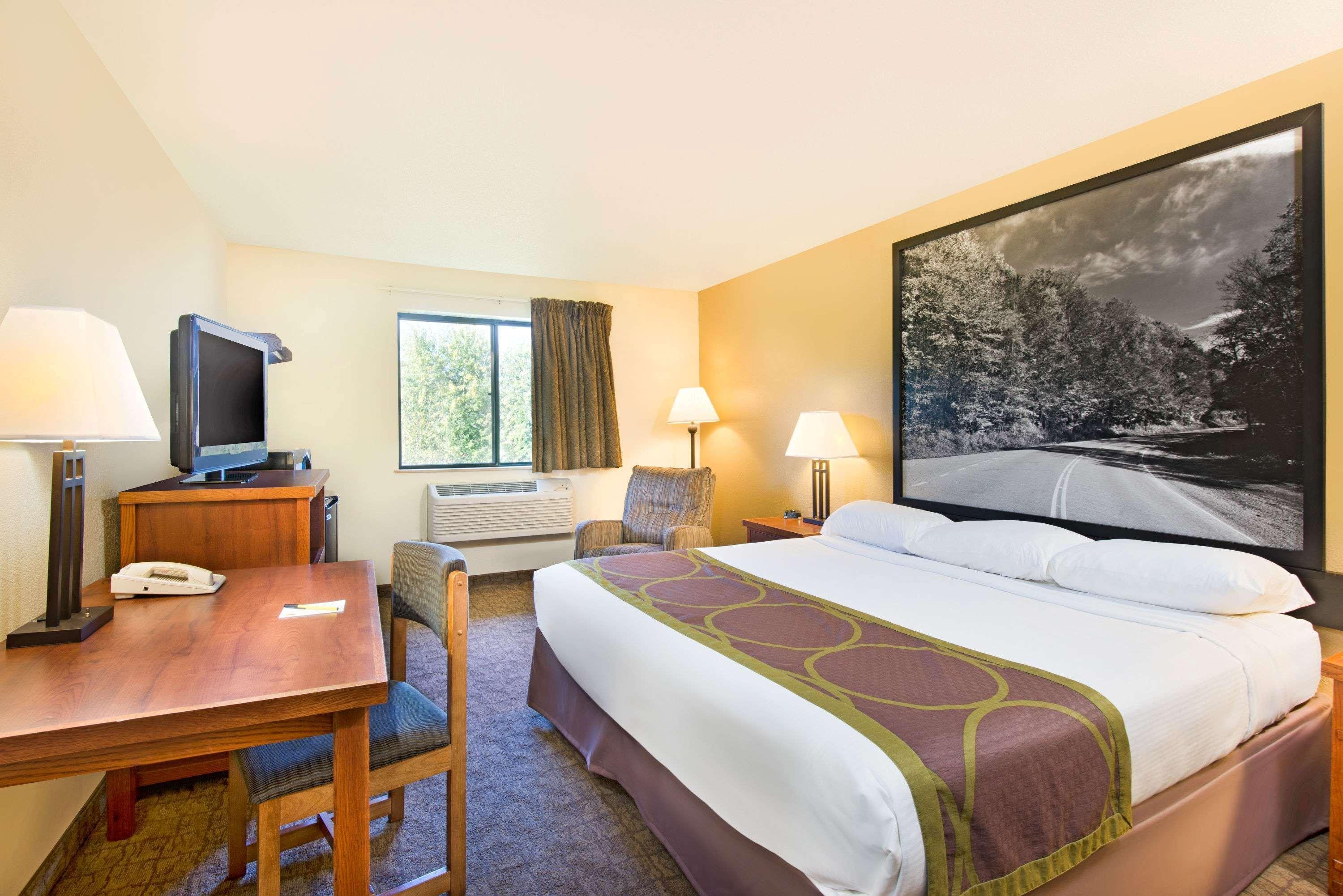 Super 8 By Wyndham Ripley Hotel Ngoại thất bức ảnh